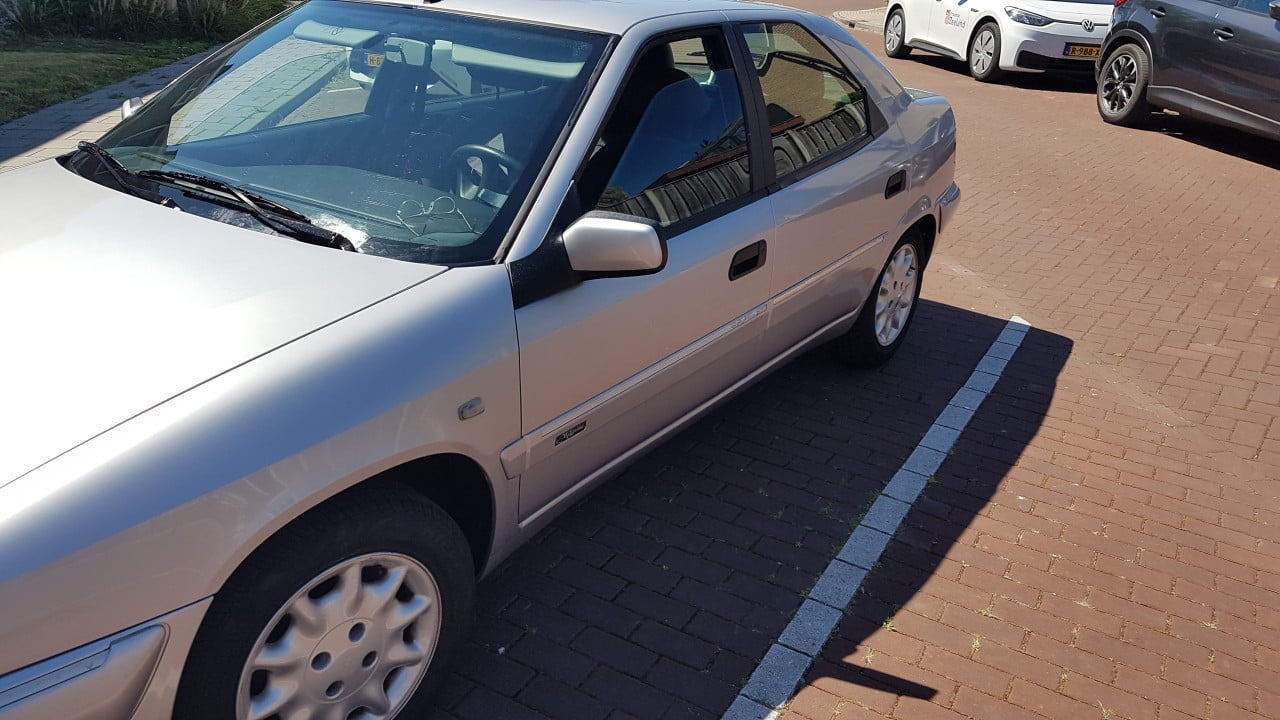 Schitterende Citroen Xantia UIT 2000 , VOLLEDIG GEREVISEERD.