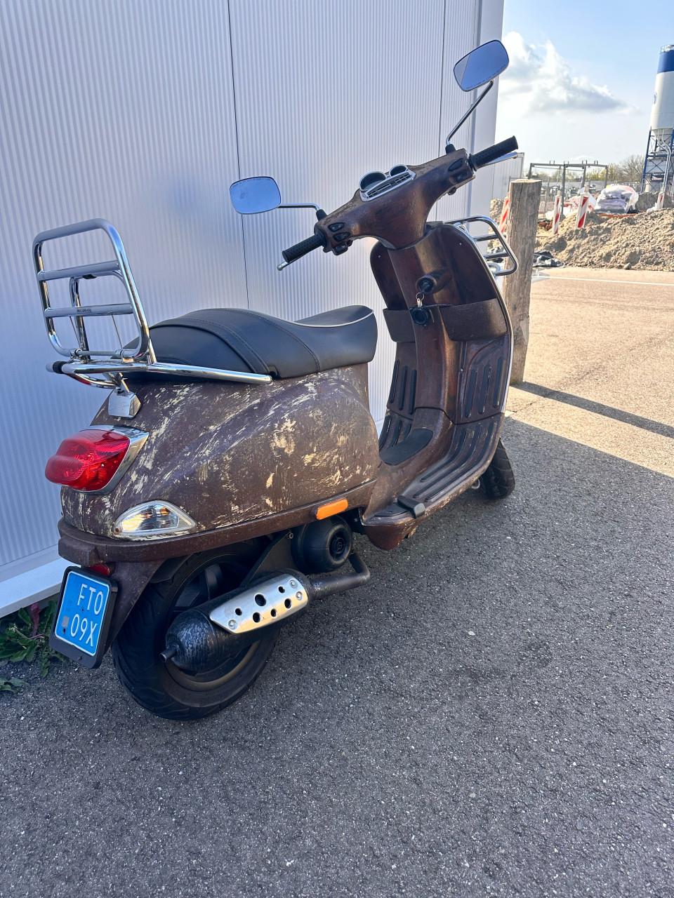 VESPA LX 2T