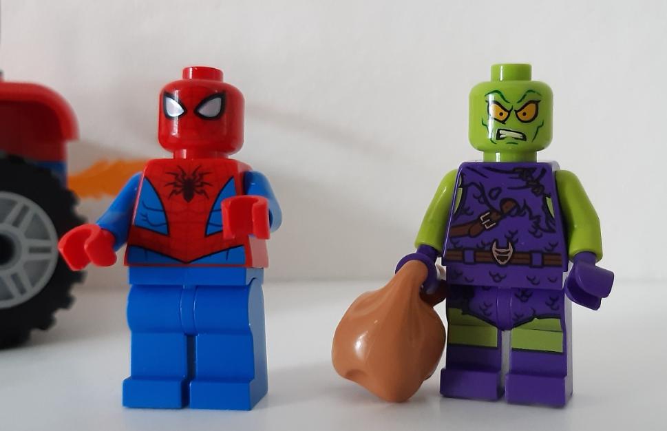 Lego Superhelden 76133:  Spider-Man autoachtervolging met de green goblin