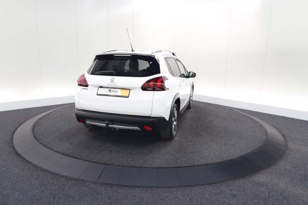 Peugeot 2008 puretech 110 eat6 allure | trekhaak | camera | panoramadak | a
