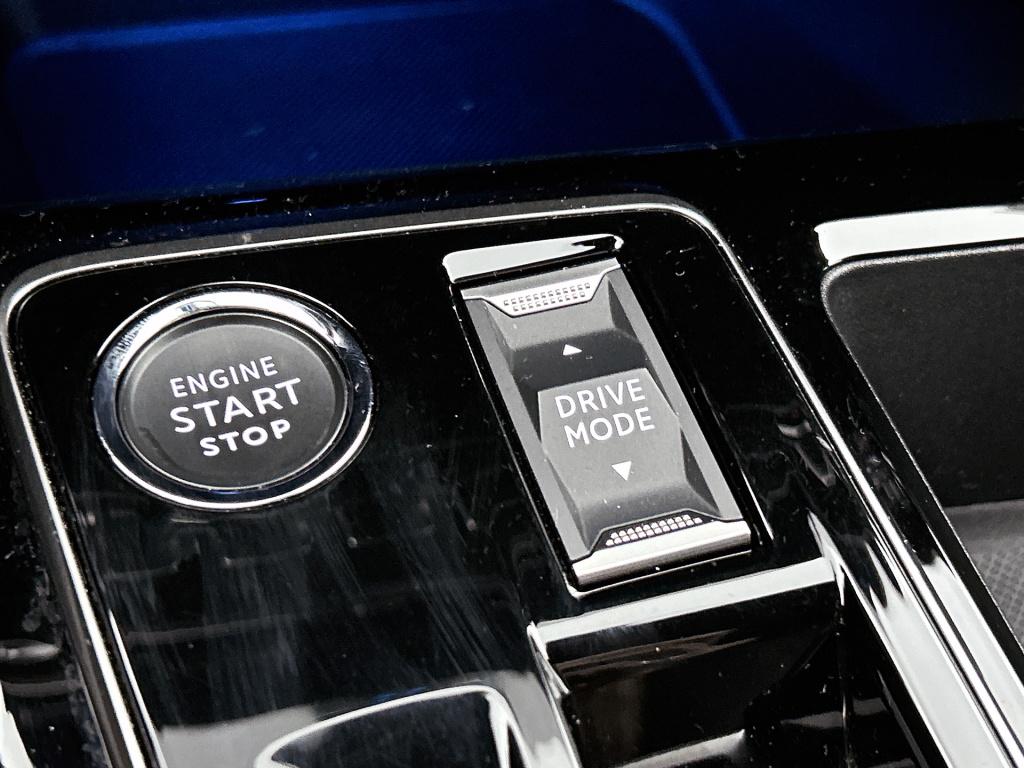 Peugeot 3008 hybrid 145pk automaat gt | rijklaar | adaptive cruise | stoelv