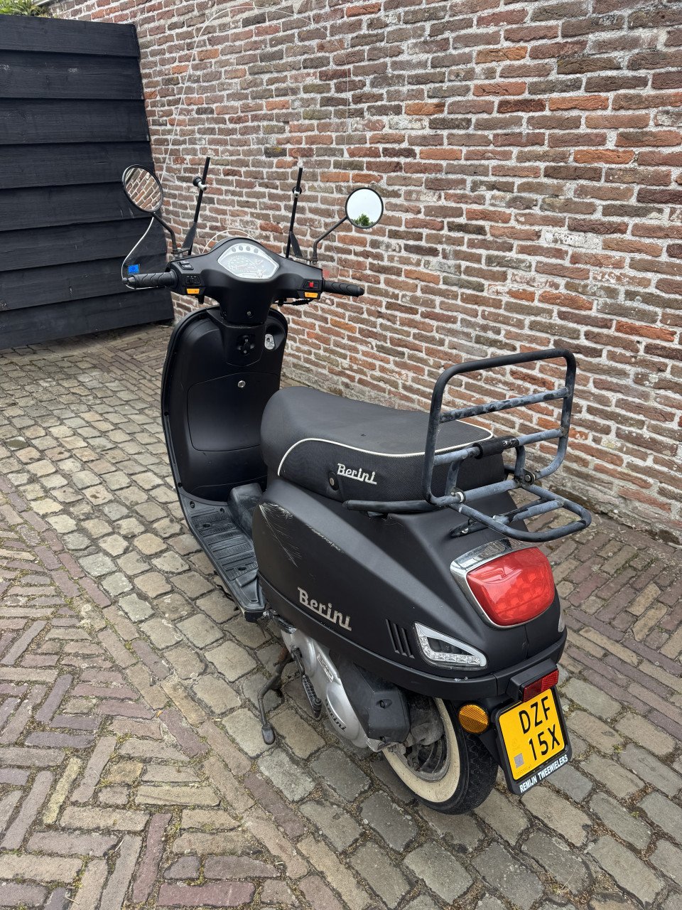 Berini Scooter Napoli zwart 45km/h 2020