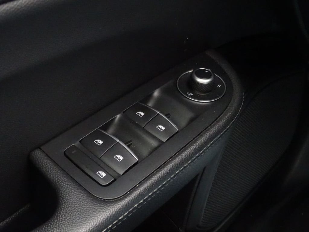 Alfa Romeo Giulia 2.0t b-tech stoel-&stuurwielverwarming | android auto | 1