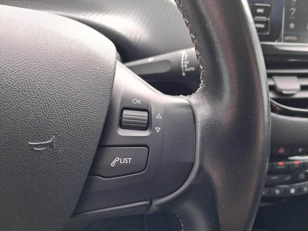 Peugeot 208 allure 1.2-110pk 5d (vol)automaat(eat6) navigatie | apple carpl