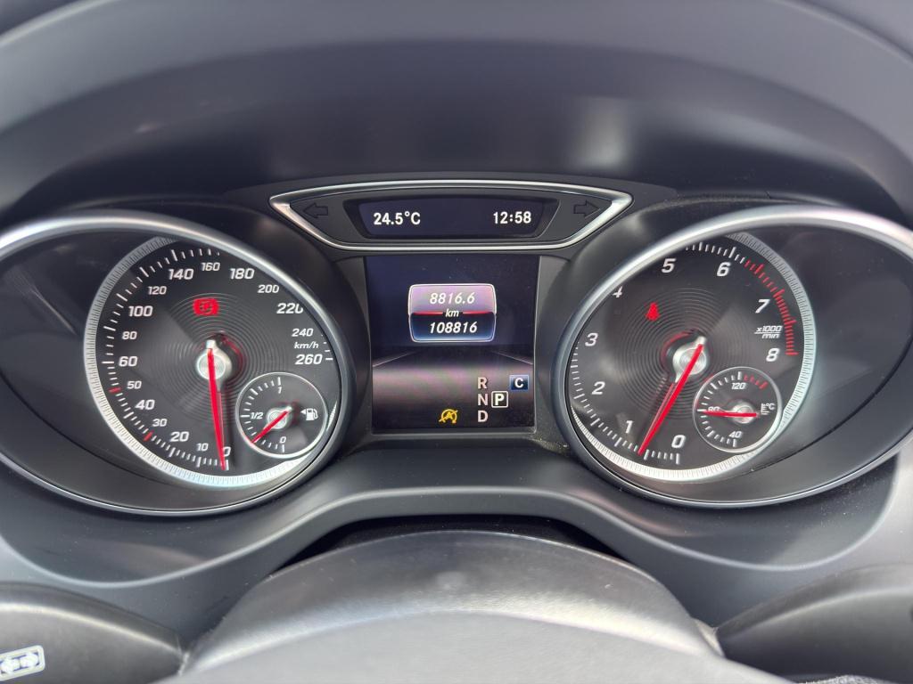 Mercedes-Benz Gla-klasse 180 premium | pano | leder sportstoelen | camera |