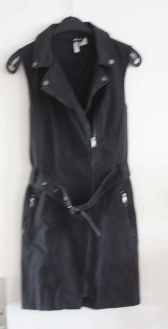 Zwarte jurk met rits  maat 36