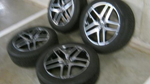 Z.G.A.N . MERCEDES  19 INCH AMG VELGEN MET WINTER BANDEN