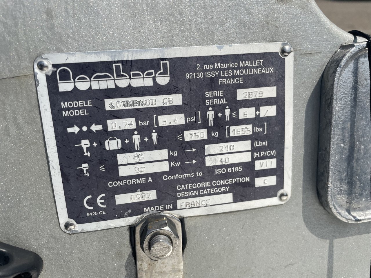 Bombard C3 met Yamaha F20