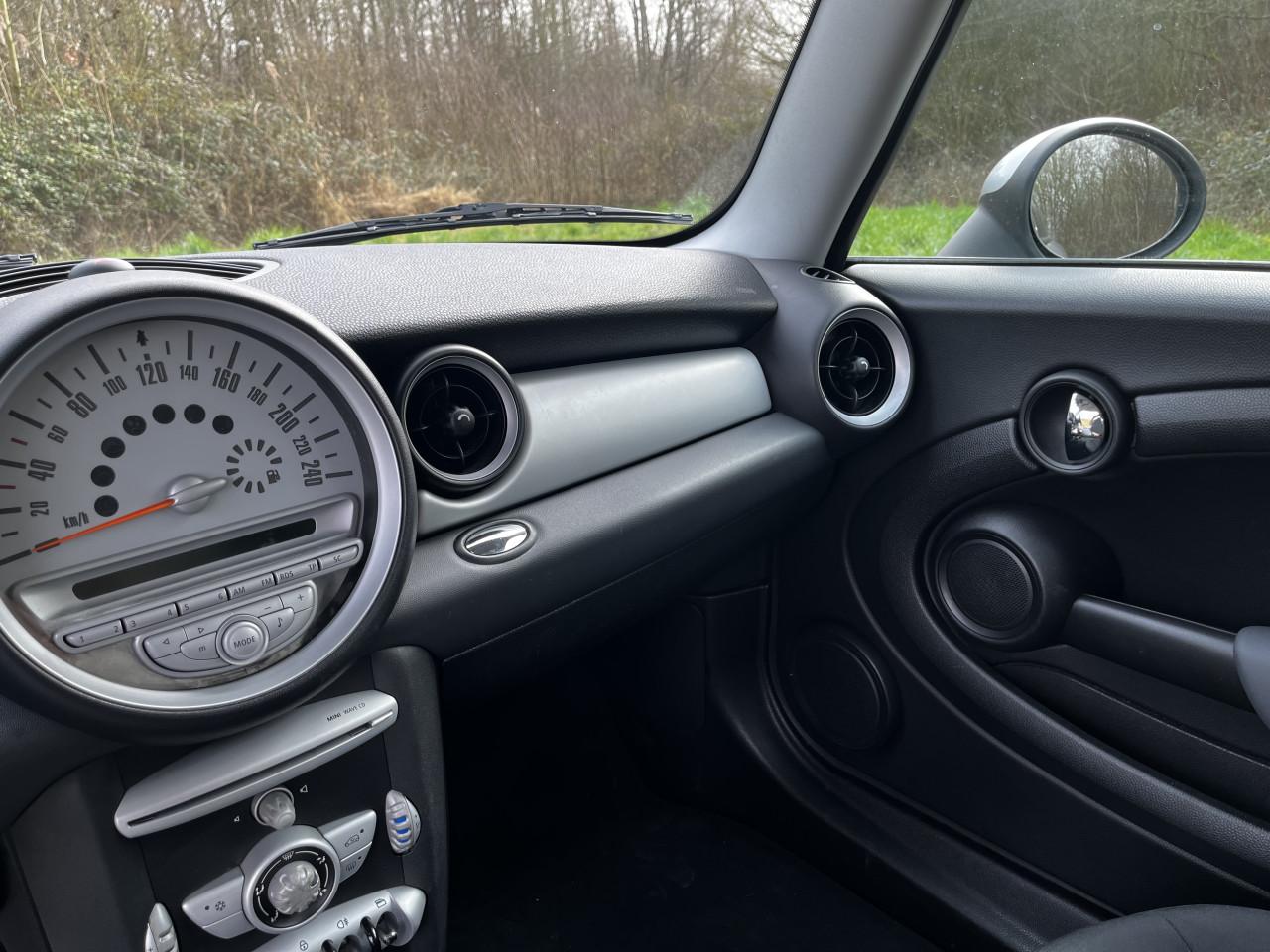 Mini Cooper 1.6 – Slechts 138.000 km – Goed onderhouden