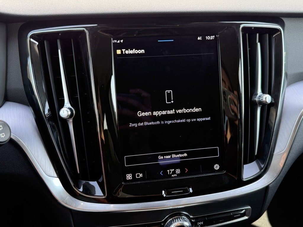 Volvo V60 b3 aut7 163pk essential ed| adap.cruise| camera| stoel.verw