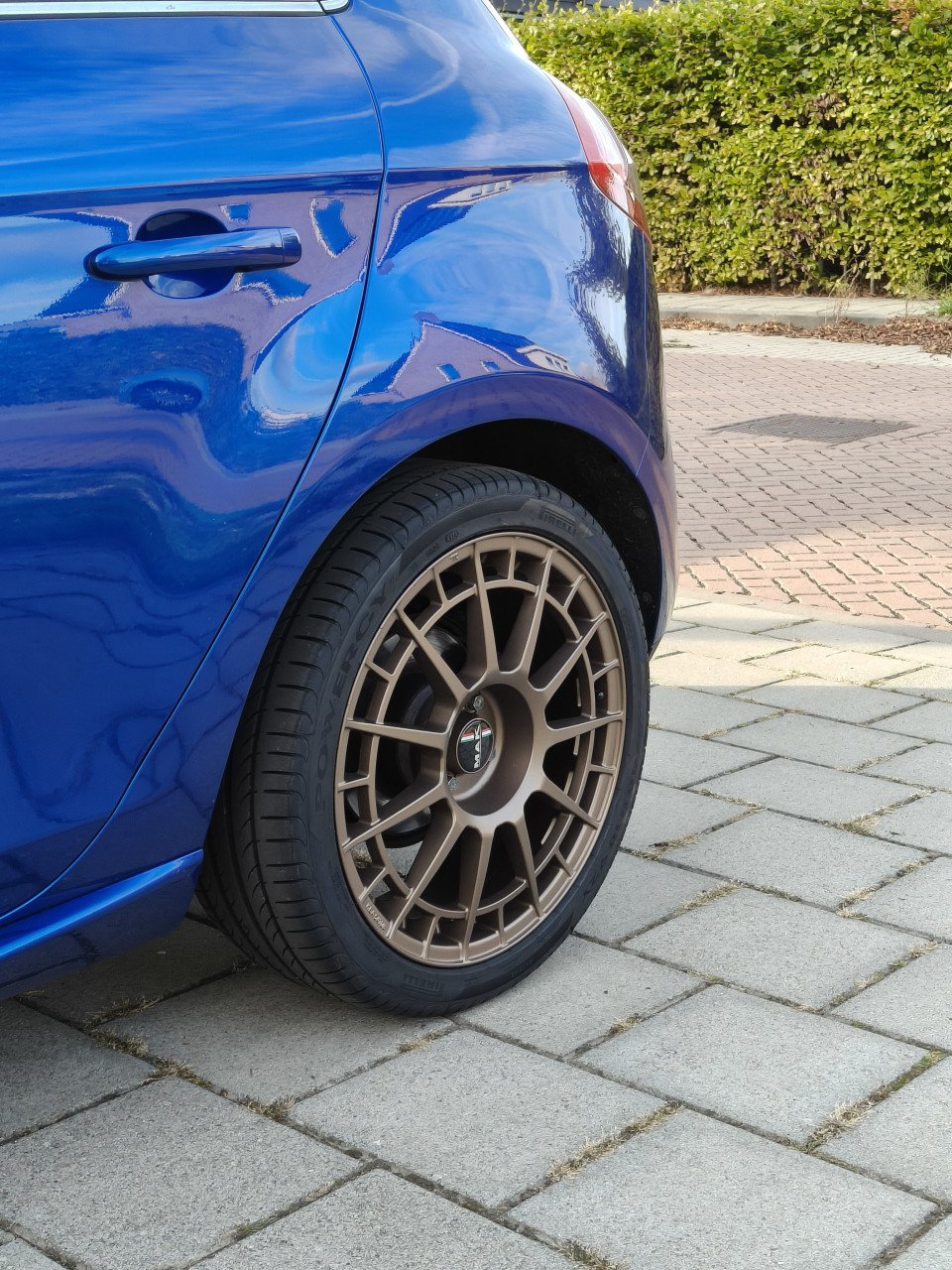 Fiat Bravo 1.4t 150pk Maseratie Blue