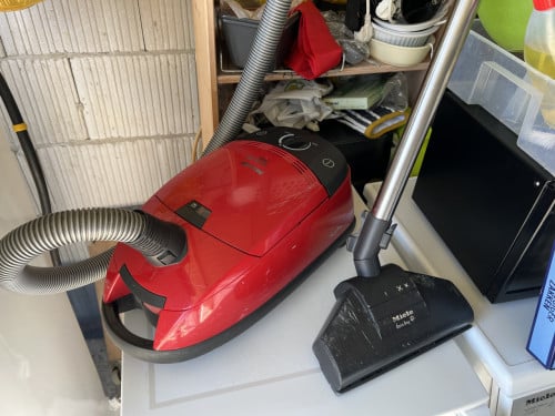 Miele Cat&Dog stofzuiger 2000W – als nieuw