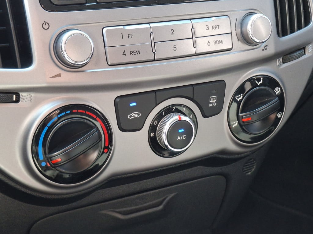 Hyundai I 20 1.2 hp i-motion 5-deurs | airco | trekhaak