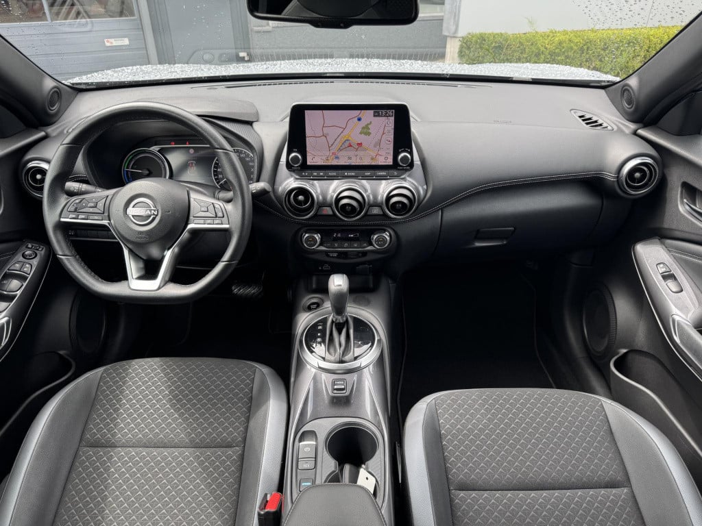 Nissan Juke 1.6 hybrid n-connecta | navigatie | camera | keyless entry | le