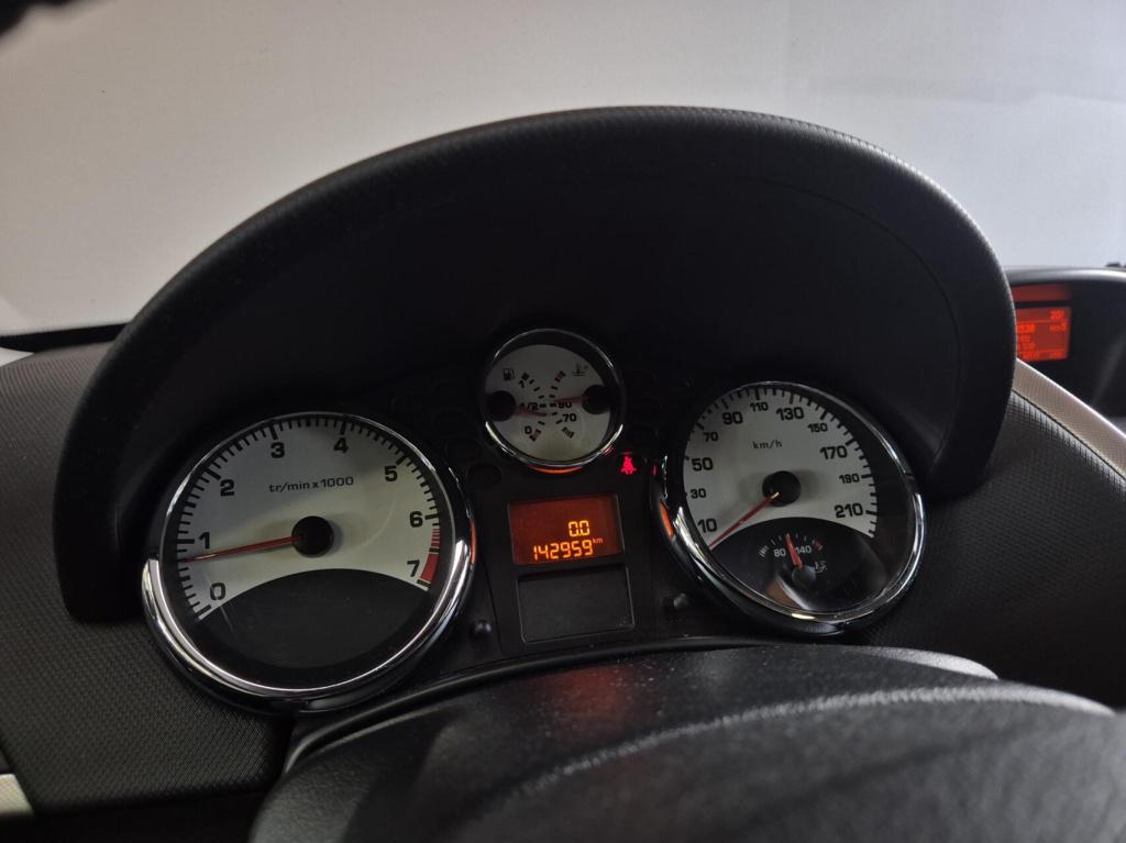 Peugeot 207 1.6 vti xs