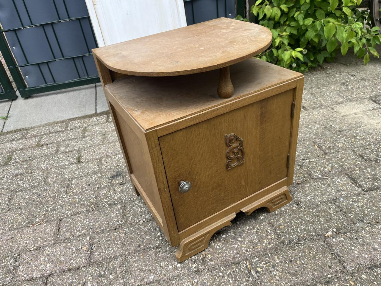 Nachtkastje v hout, jaren 50-60 Vintage