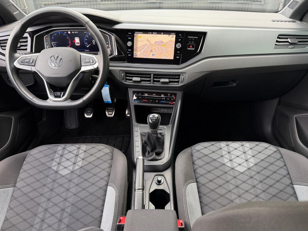Volkswagen Polo 1.0 tsi r-line | iq light | carplay | camera | climate | st