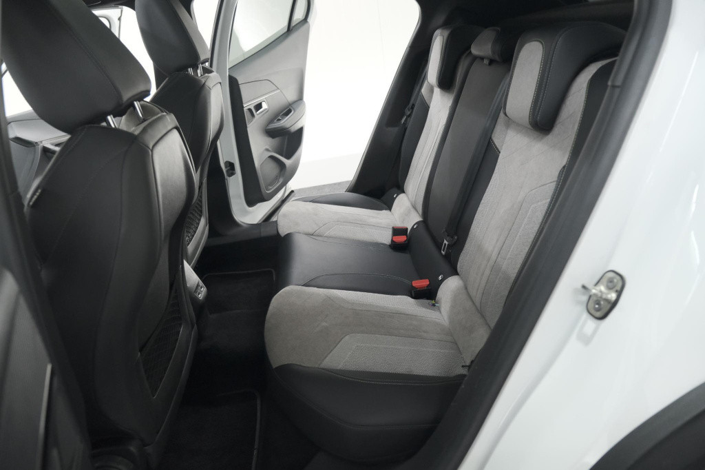 Peugeot E-2008 ev gt pack 50 kwh | schuif-/kanteldak | adaptieve cruise con