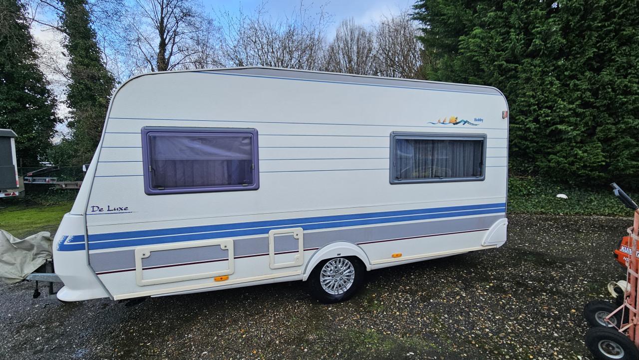 Keurige Hobby DE Luxe van 1999 met Isabella voortent + fietsendrager