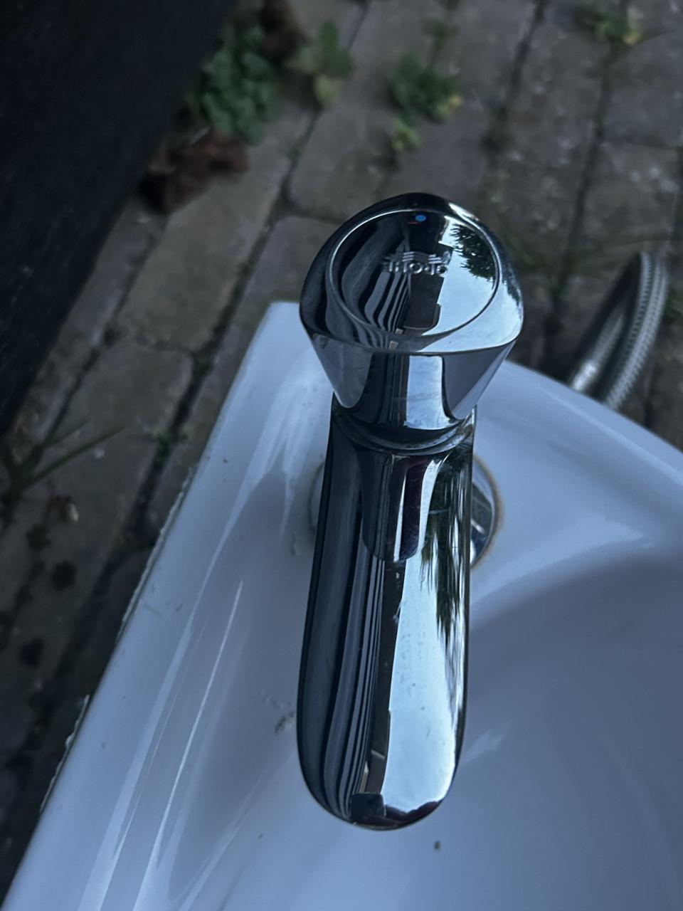 WC-Fontein met kraan