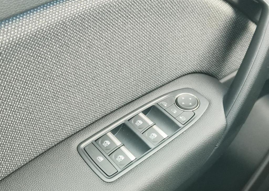Renault Captur 1.8 e-tech full hybrid 160 techno - pack winter / pack advan