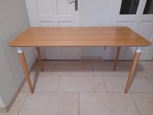 Anfallare / hilver Tafel/bureau 140 x 65 x 73H (bamboe)