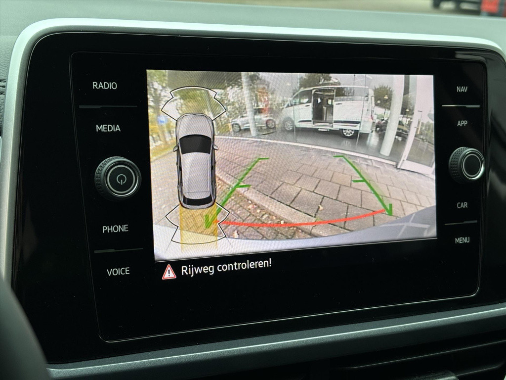 Volkswagen T-roc 1.5 tsi 150pk 7-dsg| carplay| camera| climate |virtual coc