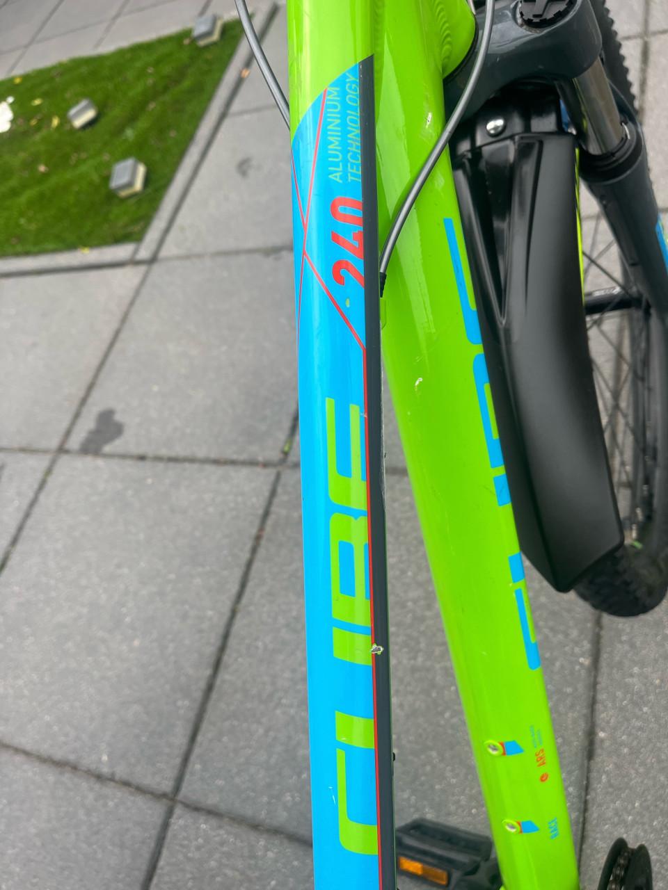 Cube 240 Acid 7v 24 inch stoere jongensfiets