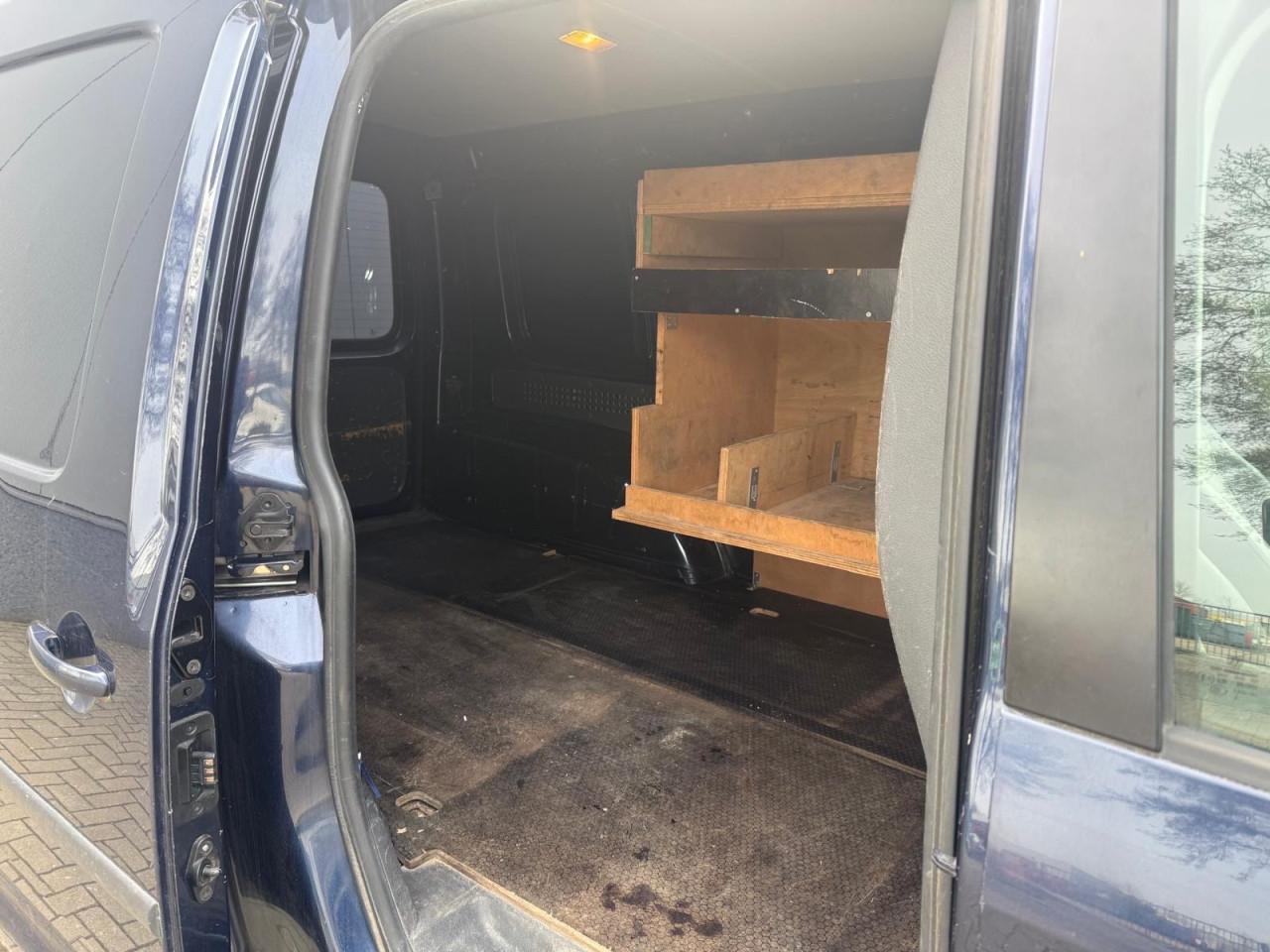 Volkswagen Caddy 1.6TDi Maxi 180.562KM