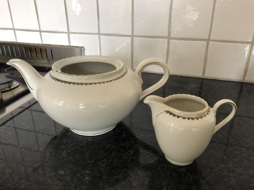 Thee servies