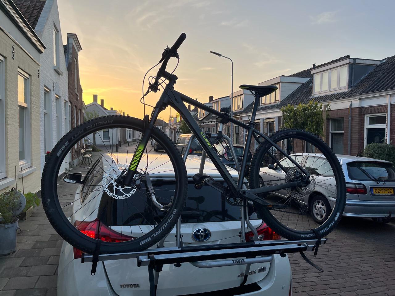 Thule fietsendrager 2 fietsen zonder trekhaak