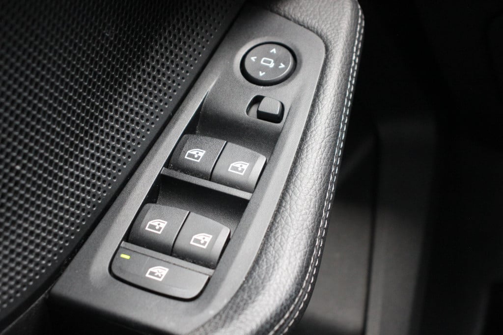 BMW 1 Serie 118i m-sport | digitale cockpit | leder | camera | dab
