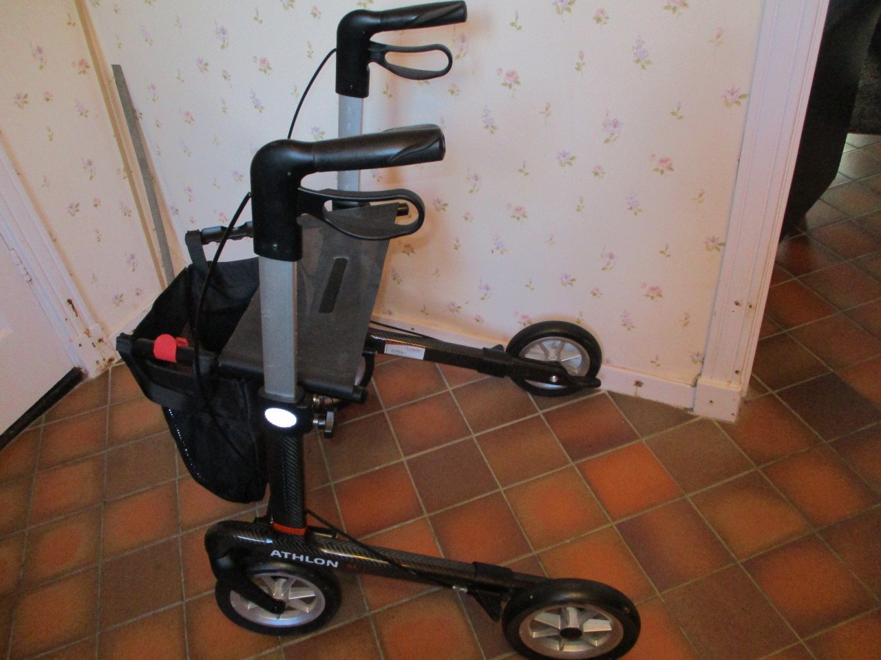 Athlon SL  carbod / fiber   rollator SUPER LICHTGEWICHT (slechts 5,5 kg)