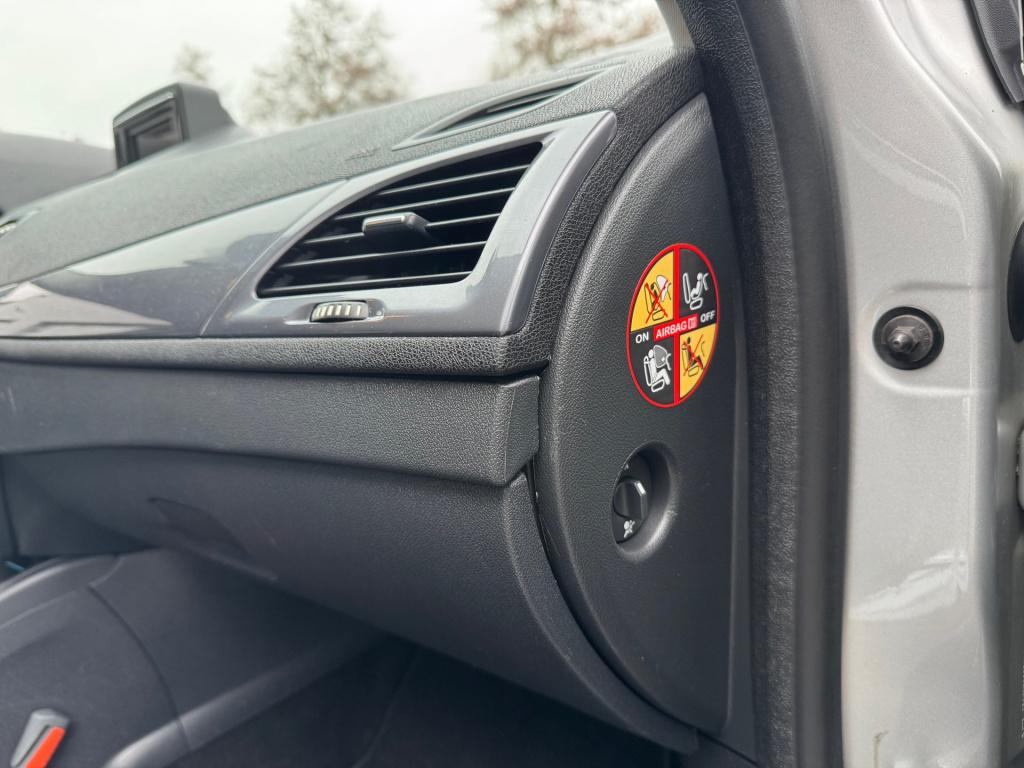 Renault Megane 1.2 tce limited * cruise control * navigatie * clima * nap