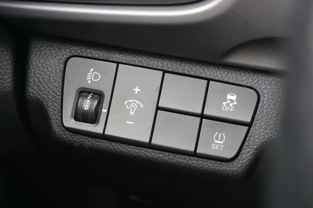 Kia Stonic 1.4 mpi automaat -  climate / navi / cruise / parkeers. / camera