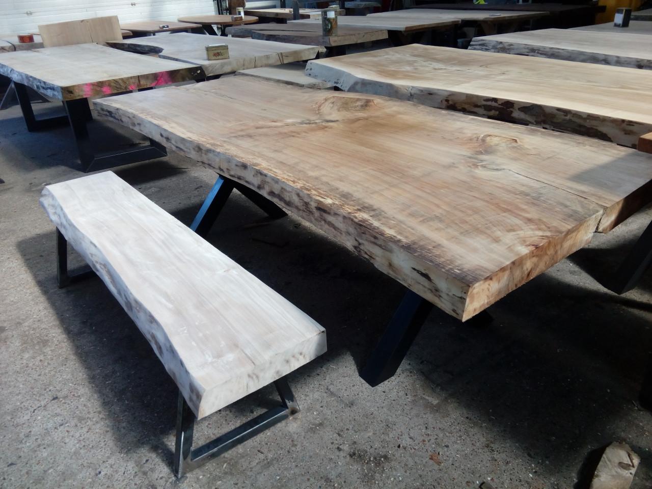 Boomstamtafels, tafelbladen planken