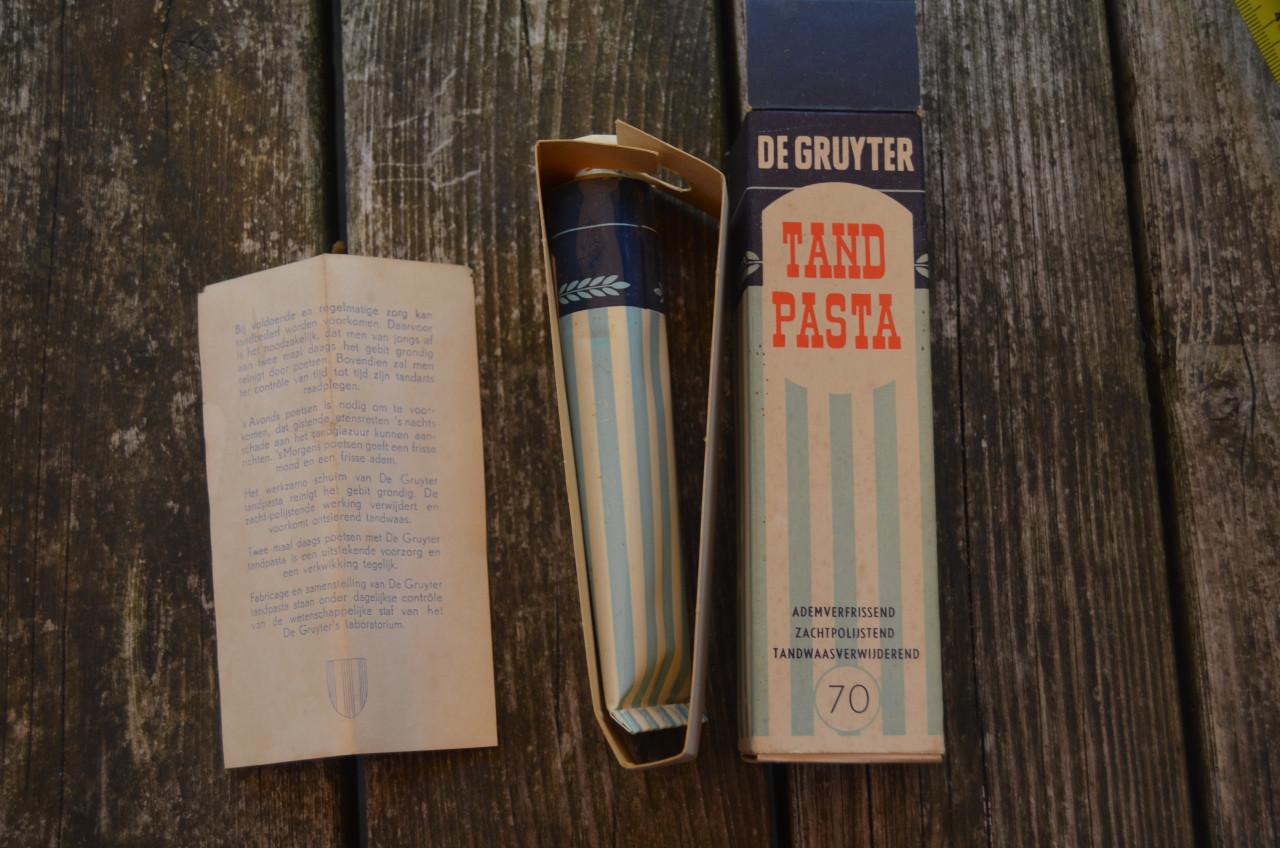 Originele gesloten tube tandpasta van de Gruyter! Jawel! Jaren '50 - '60?