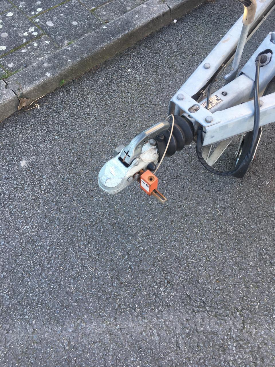 Aanhangwagen Saris 2000 kg.