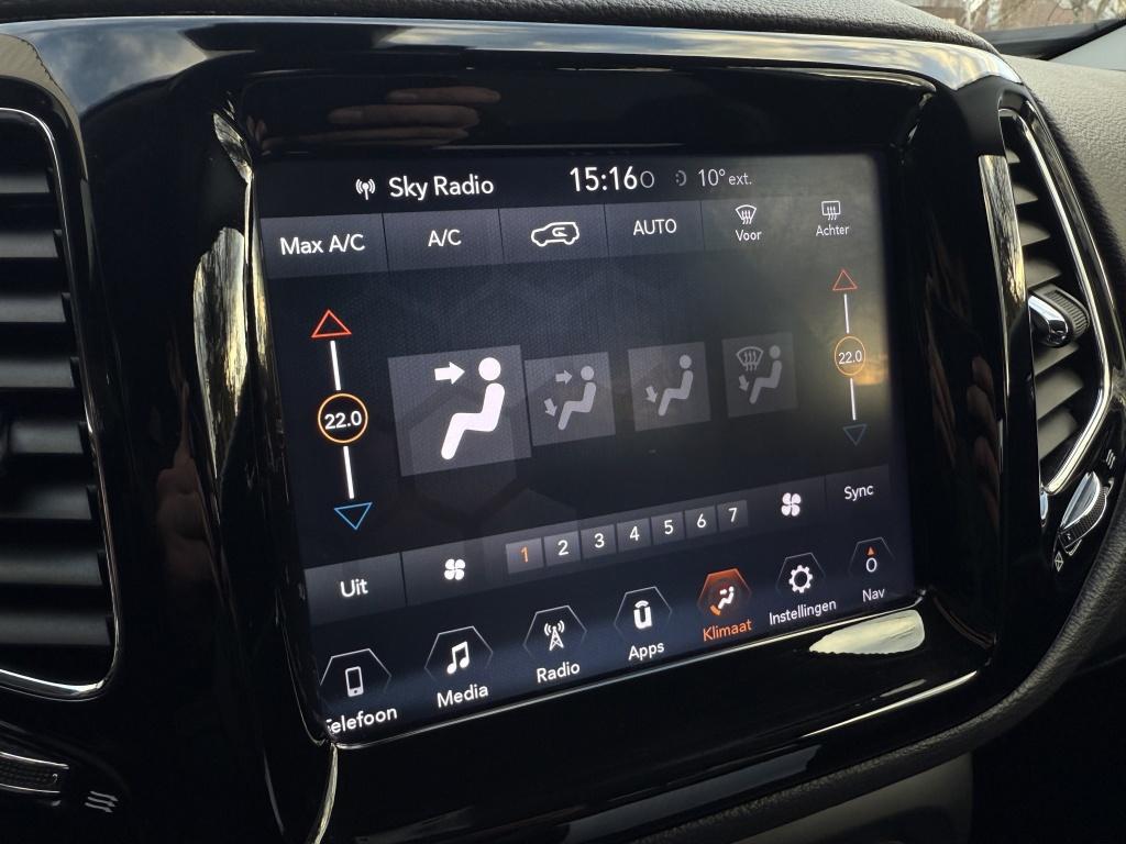 Jeep Compass 1.4 m.air limited // beats audio // trekhaak //