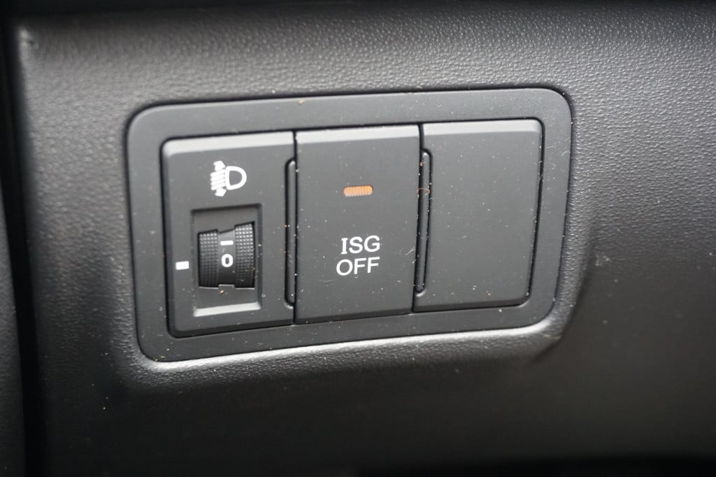 Hyundai I 30 1.4i i-drive cool airco / elektr. ramen / nap