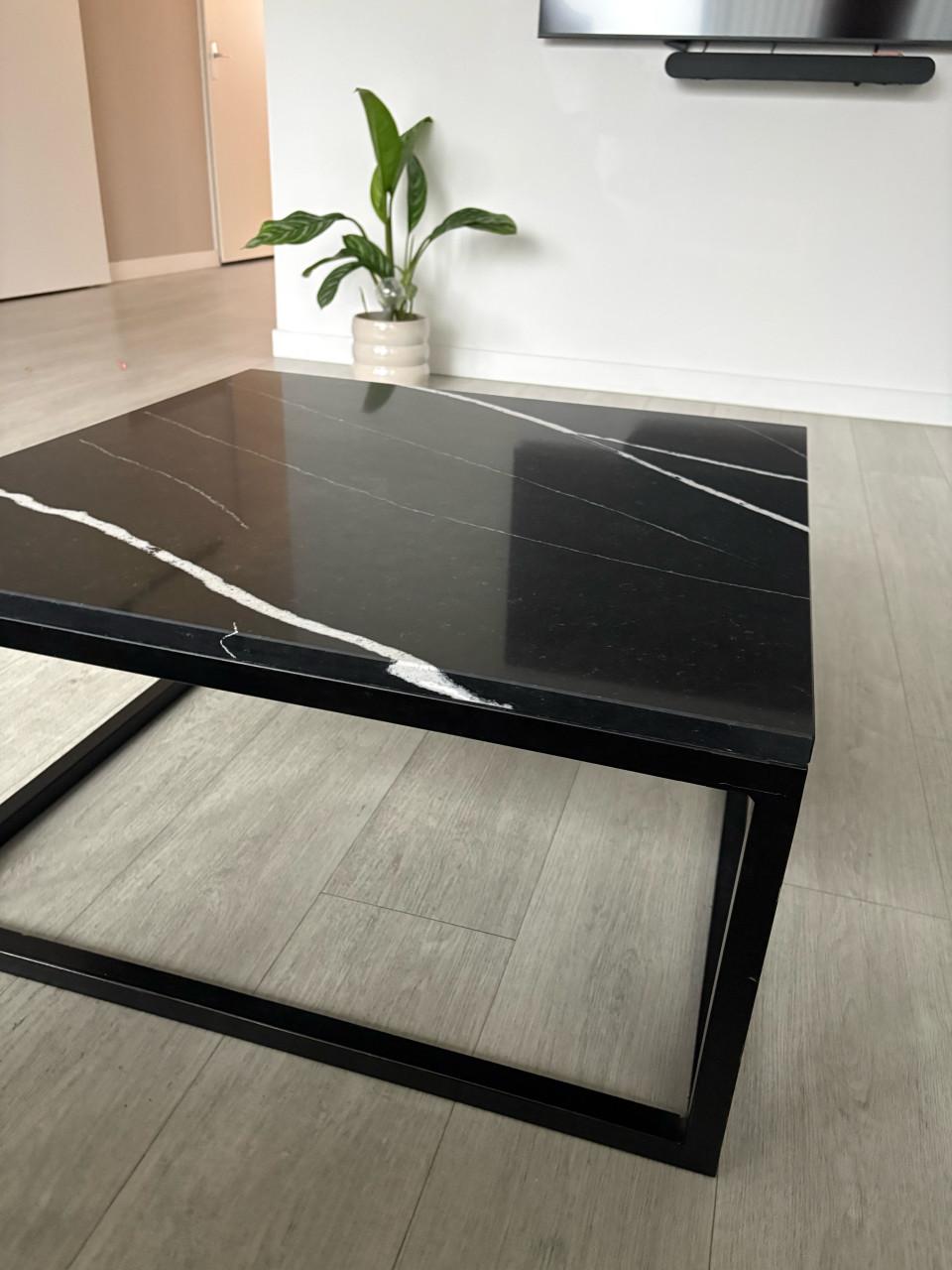 Salontafel marmer zwart wit met stalen onderstel