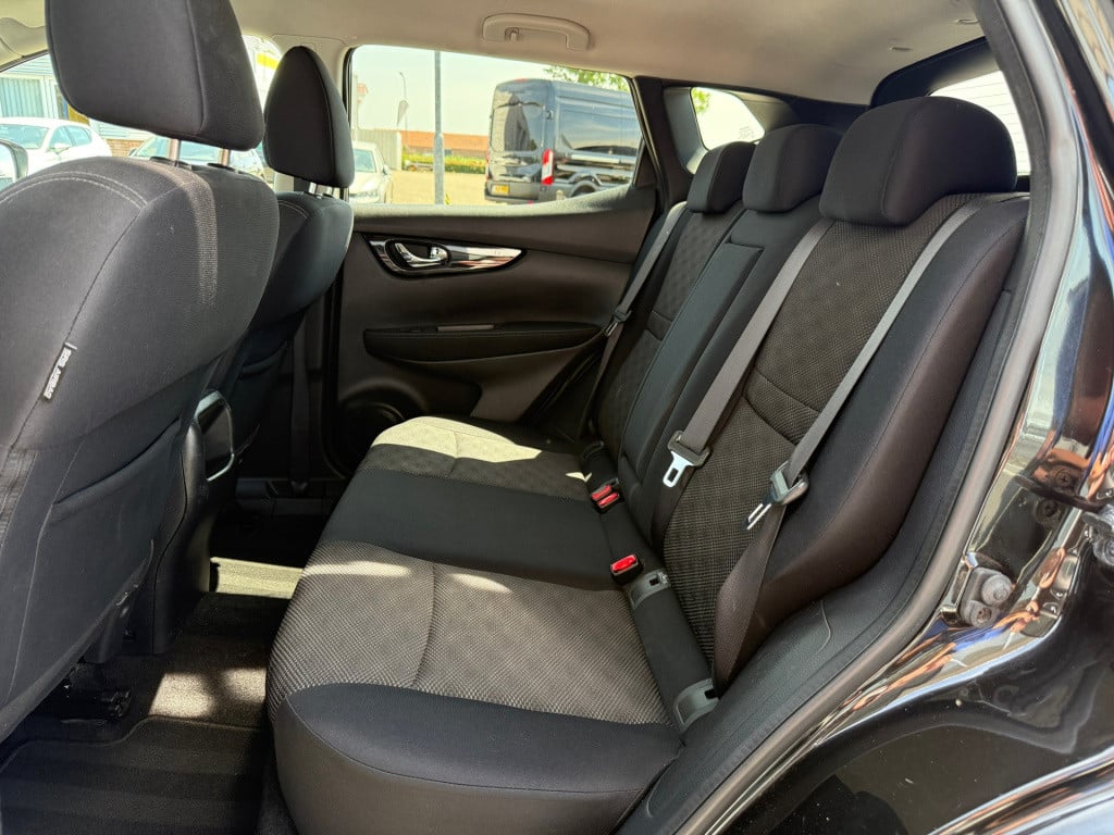 Nissan Qashqai 1.2 connect edition