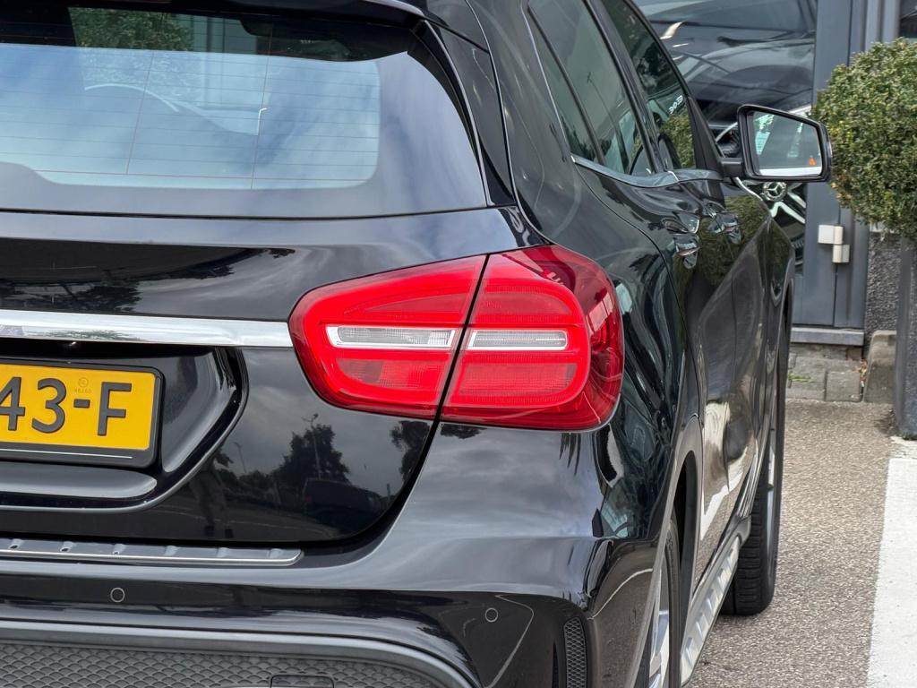Mercedes-Benz Gla-klasse 200 ambition amg line l stoelverwarming l intellig