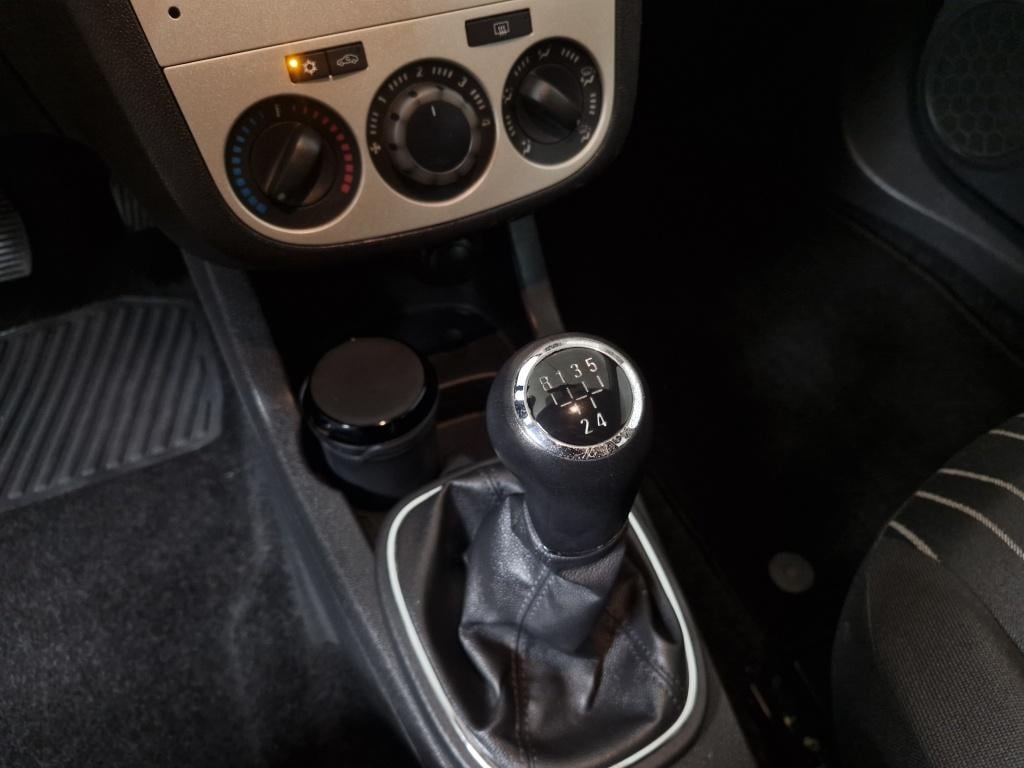 Opel Corsa 1.2-16v enjoy