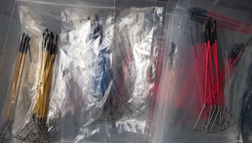 We hebben nog wat Delta afhouders voor de knutselaar.