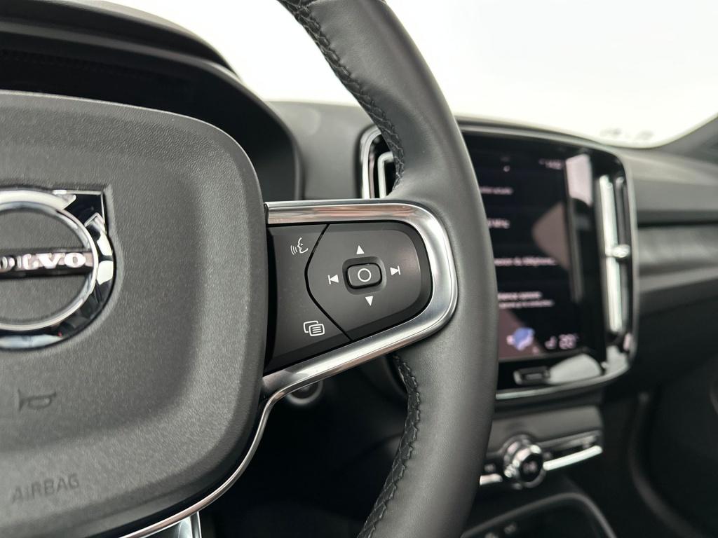 Volvo XC40 t5 262pk recharge ultimate dark| pano| h&k| adap.cruise| camera