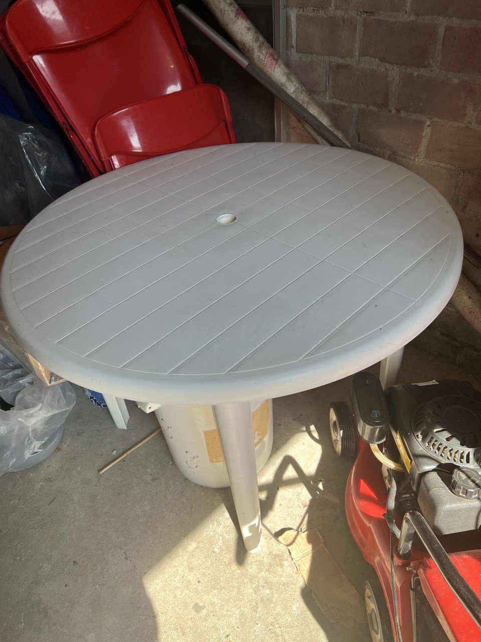 Ronde kunststof witte Tuintafel van uitstekend kwaliteit als nieuw