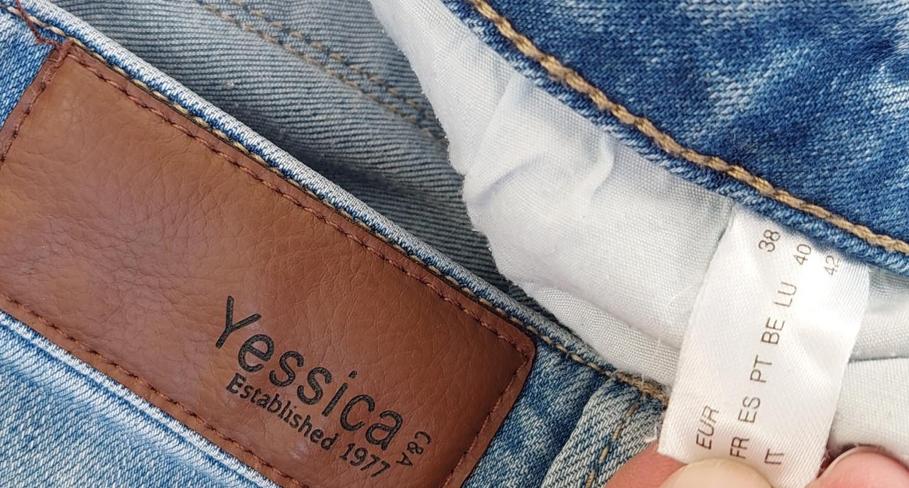 Yessica damesjeans mt 38 met stoere lappen op broekspijp