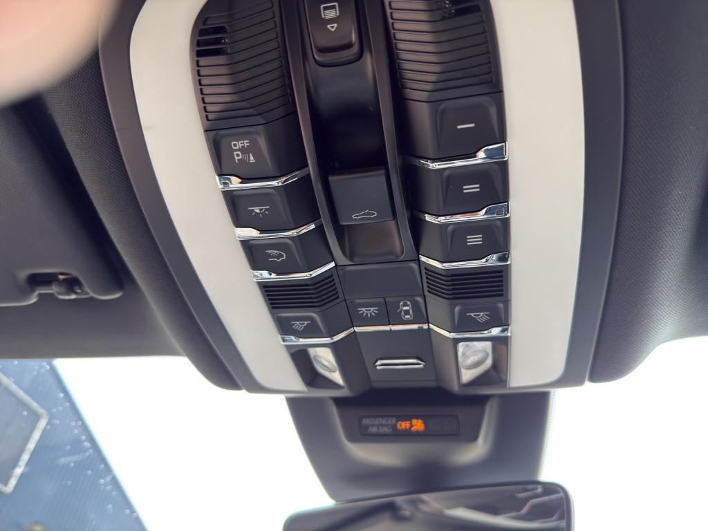 Porsche Macan 2.0 pano 245pk | bose | | memory | leder | 20"| camera |4x4 |