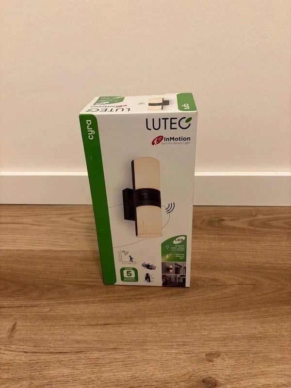 Lutec buitenlamp met sensor – Nieuw in doos 💡